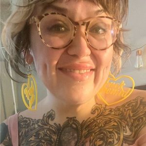 Meet your Posher, Alexys